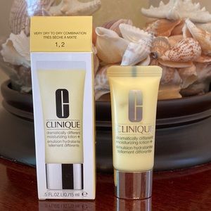 Clinique Dramatically Different Moisturizing Lotion Travel Size .5 Fl oz/ 15 ML